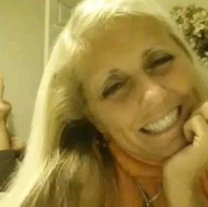 Meet your Posher, Linda m